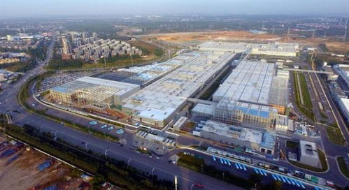 宝马沈阳工厂停产波及多款车型，国产X5上市计划或受影响，行业关注市场走向